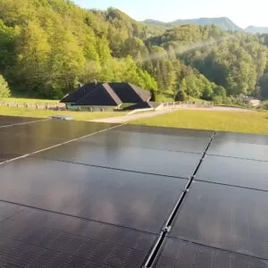 Sončna elektrarna po meri z baterijskim hranilnikom