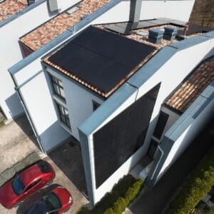 Sončna elektrarna v velikosti 16kW, baterijski hranilnik 20,54kW, z montažo in garancijo 10let