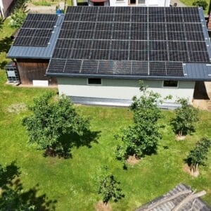 Sončna elektrarna v velikosti 14kW, baterijski hranilnik 24.5kWh, z montažo in garancijo 10 let